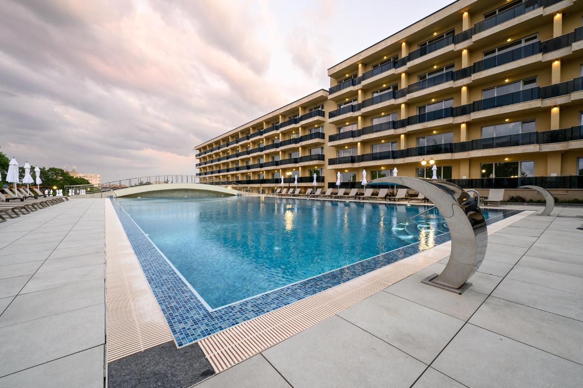 Empire Balneo & Spa Hotel Hisarya Dış mekan fotoğraf